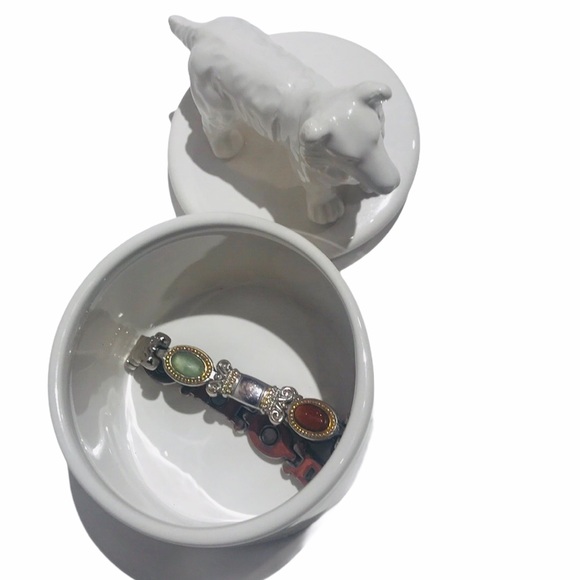 NWOT Two’s Company Ceramic Trinket Box w/Lid - Picture 4 of 7